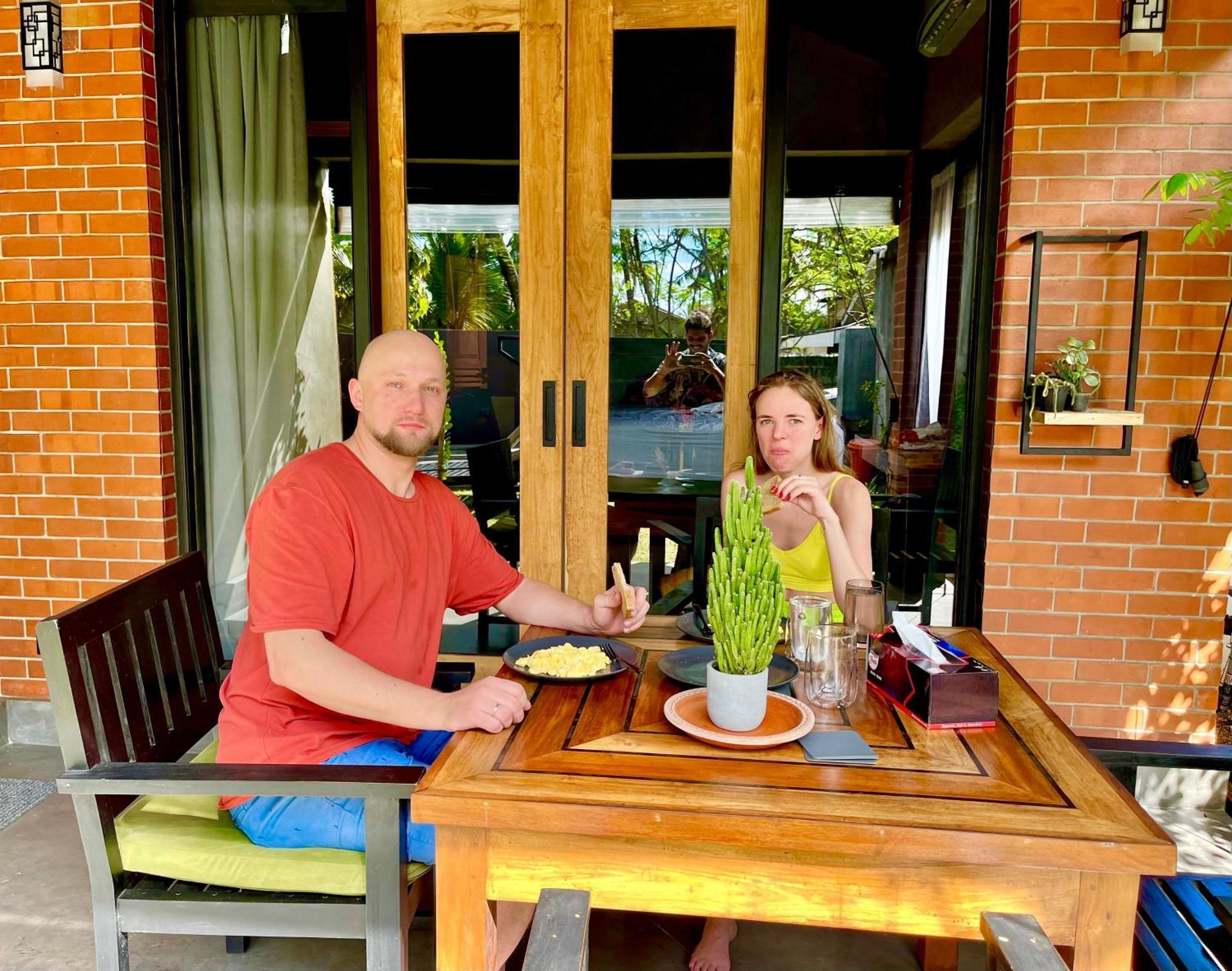 Negombo Morawala Beach Villa Exterior foto